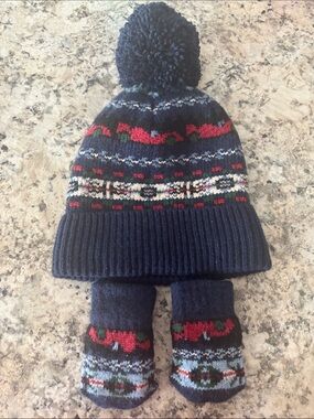 GAP Navy Pom Pom Beanie and Mittens Set with Red and Green Fair Isle